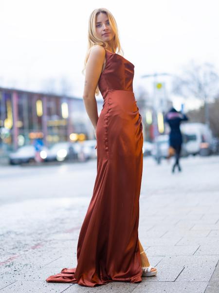 Satinkleid Shanice, kupfer